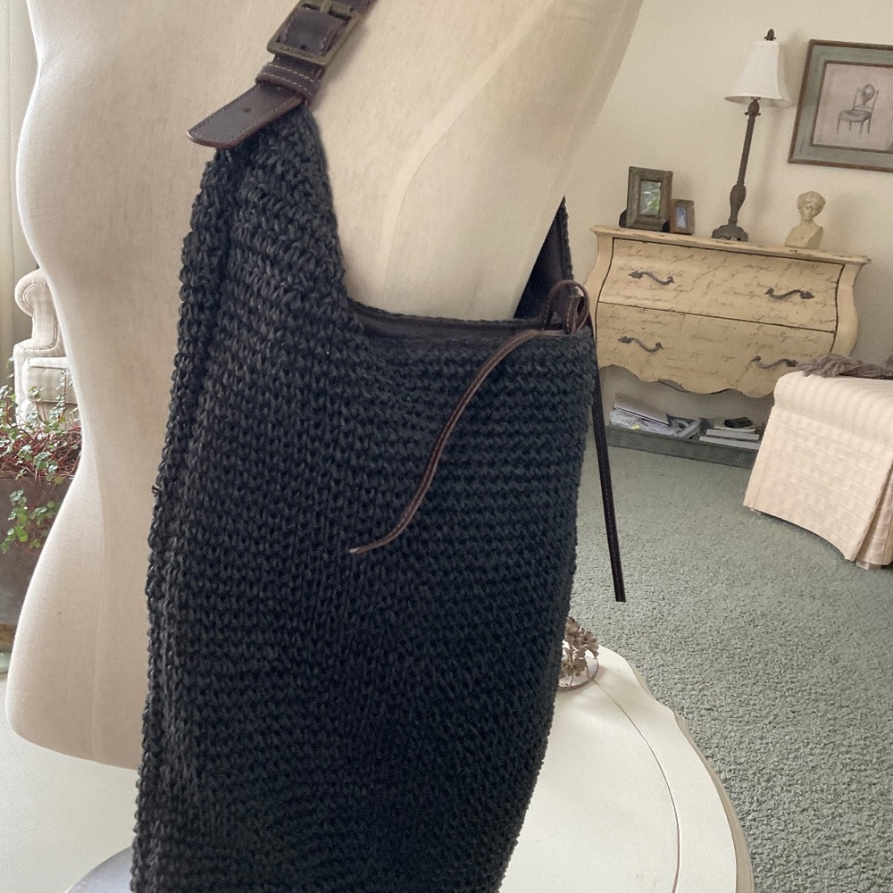 Lauren Ralph Lauren Black Knit Tote with Leather Trim - Picture 3 of 6